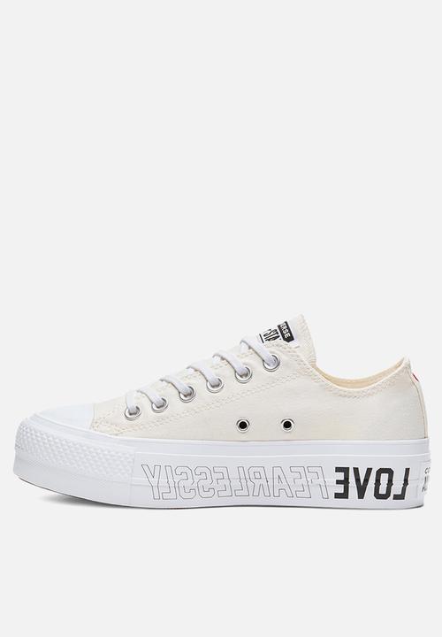 Converse - Chuck Taylor All Star Lift - love fearlessly
