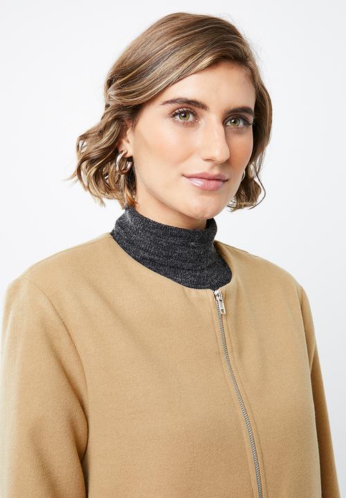 edit - Collarless coat - camel