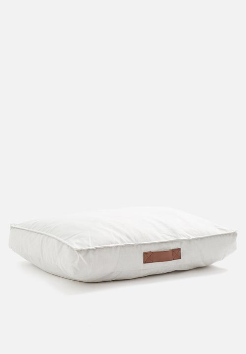 Sixth Floor - Pippin pet bed - grey