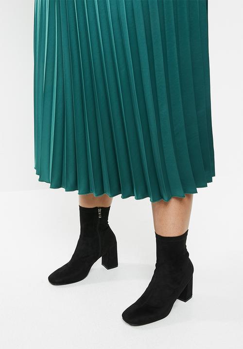 VELVET - Pleated midi skirt - green
