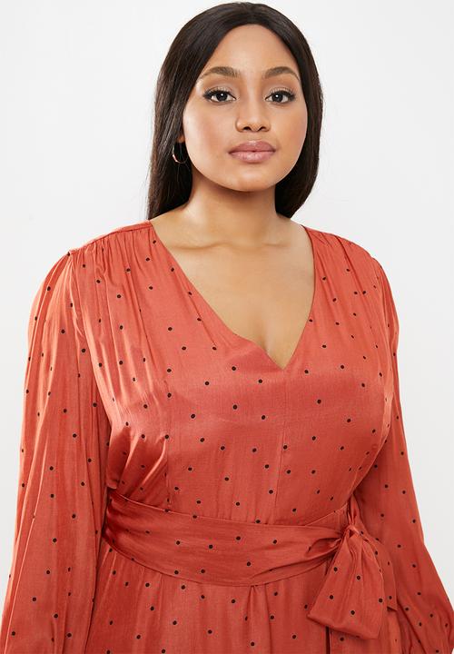 Glamorous - Plus mini spot wrap dress - red & black