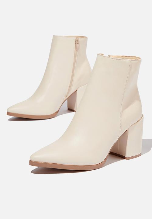 Cotton On - Amina heeled dress boot - ecru