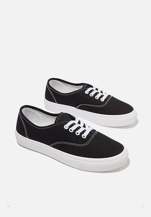 Cotton On - Jamie lace up plimsoll - black white canvas