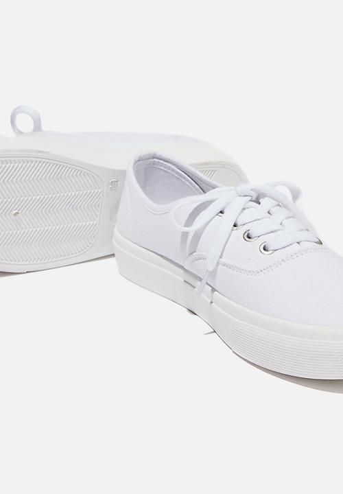 Cotton On - Jamie lace up plimsoll - white canvas