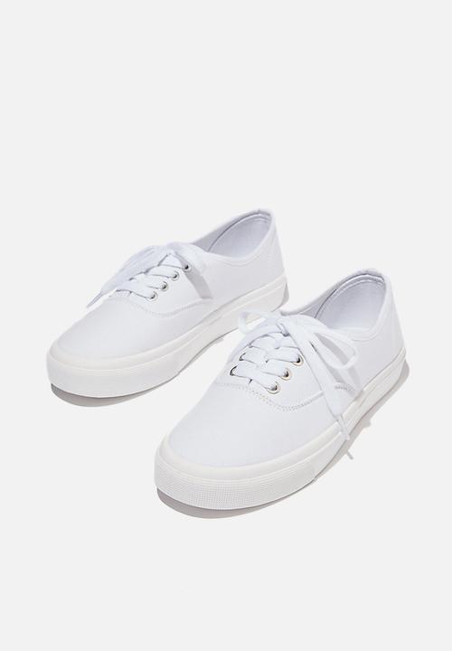 Cotton On - Jamie lace up plimsoll - white canvas