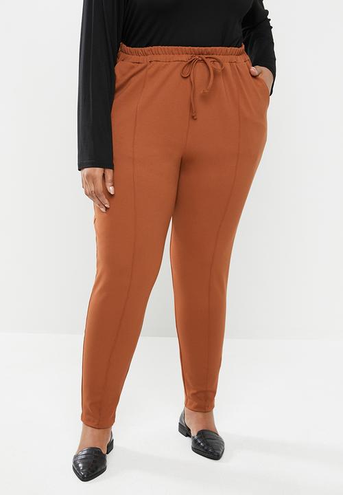 edit Plus - Knit peg leg trouser - rust