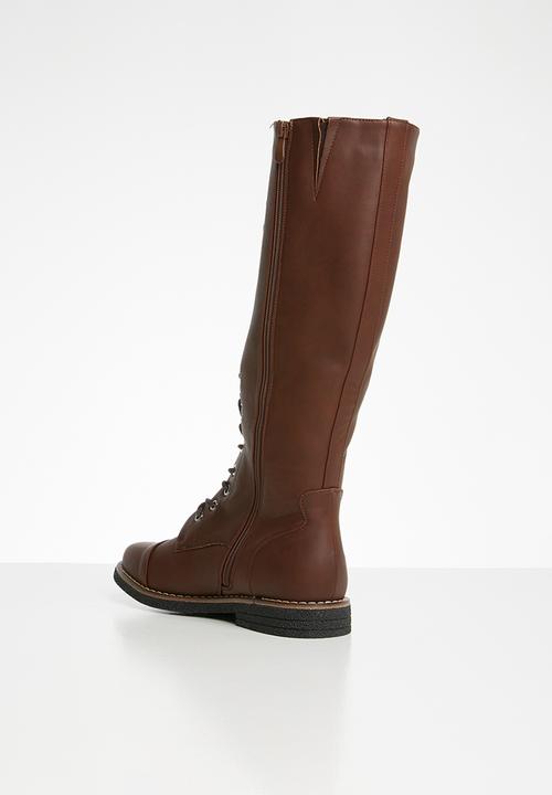 Butterfly Feet - Denali boot - choc