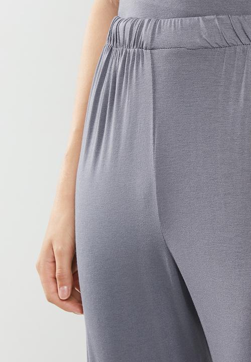 Superbalist - Sleep tee & pants set - grey