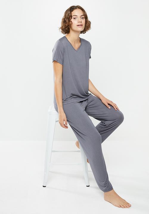 Superbalist - Sleep tee & pants set - grey