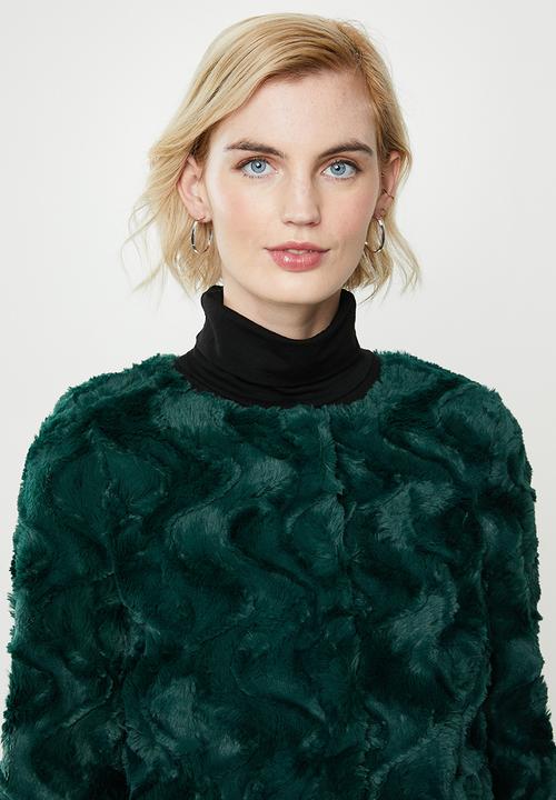 Vero Moda - Curl short faux fur jacket - ponderosa pine