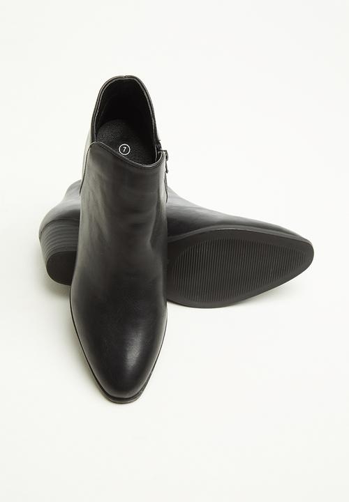 Jada - Slip on ankle boot - black