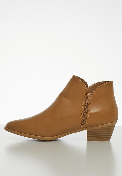 Jada - Slip on ankle boot - tan