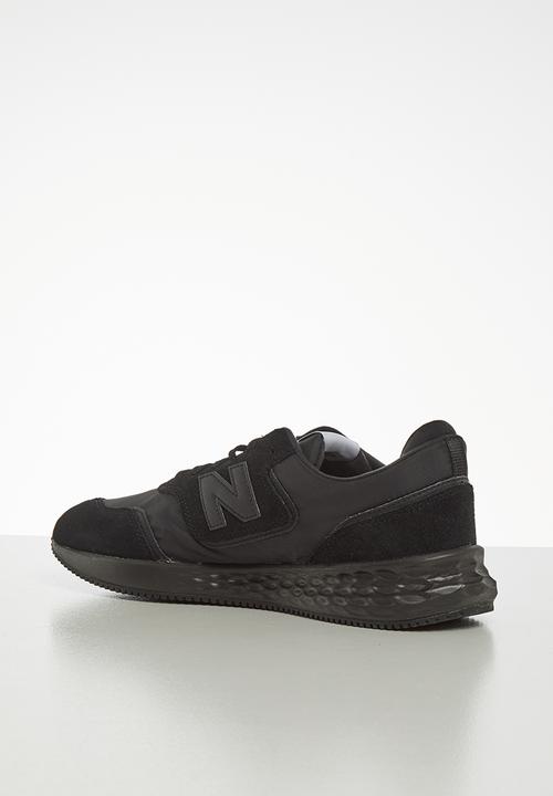 New Balance  - X 70 racer - black