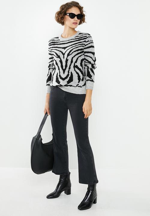 Jacqueline de Yong - Alicia long sleeve jaquard pullover - grey & black 