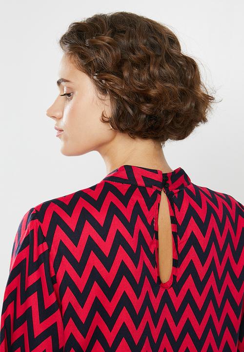 Jacqueline de Yong - Stella long sleeve top - red & black 