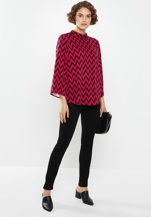 Jacqueline de Yong - Stella long sleeve top - red & black 