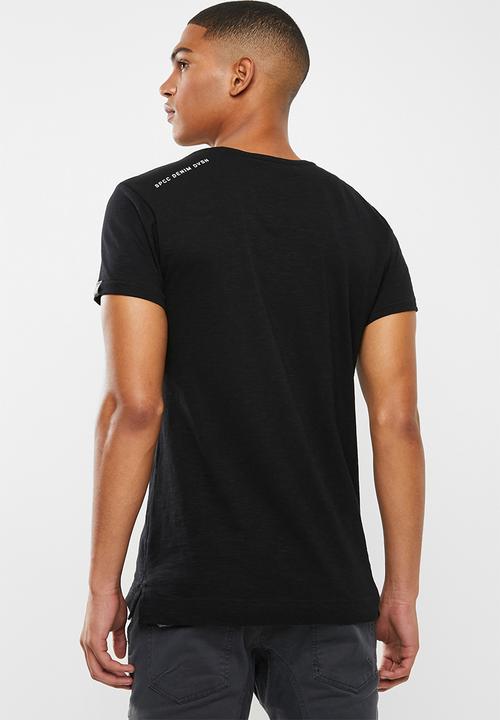 S.P.C.C - Hudson straight hem logo tee - black