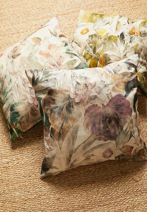 Hertex Haus - Highgrove cushion cover - tourmaline