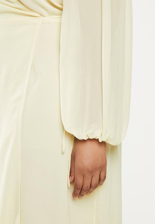 Glamorous - Plus long sleeve fit & flare - yellow