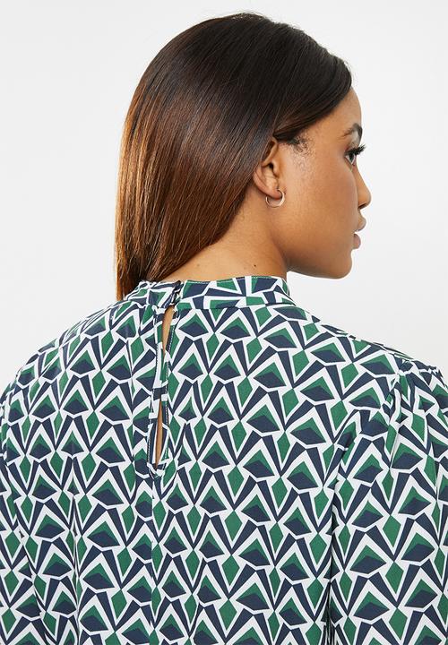 edit Plus - Dobby waisted keyhole blouse - geo print