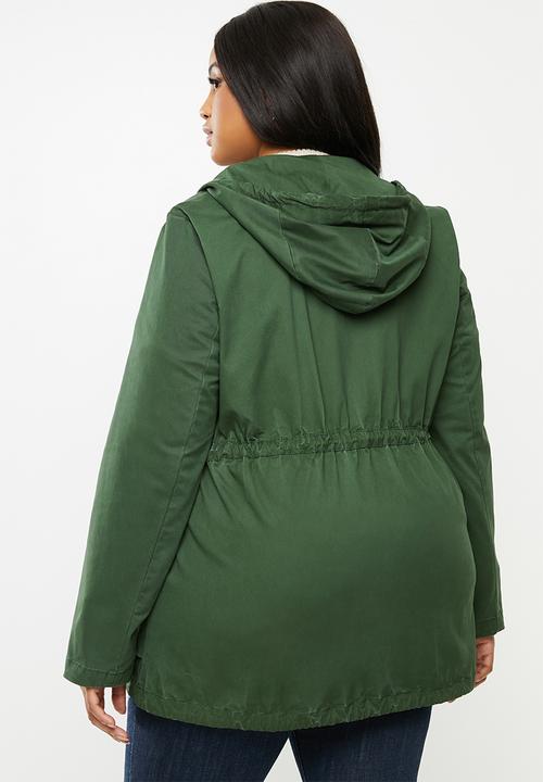 AMANDA LAIRD CHERRY - Semi lined utility patch pocket parka with hood - green