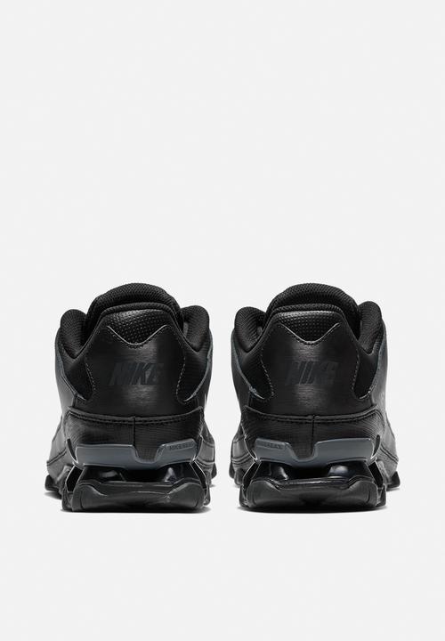 Nike - Reax 8 TR - black / black-anthracite