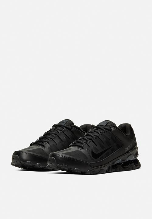 Nike - Reax 8 TR - black / black-anthracite