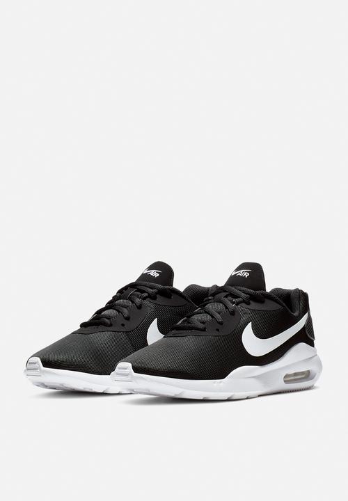Nike - Air Max Oketo - black / white