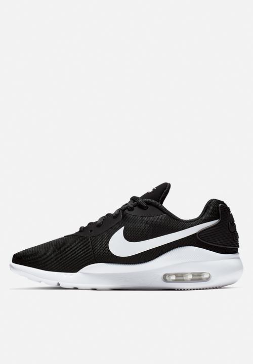 Nike - Air Max Oketo - black / white