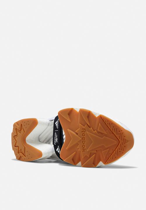 Reebok - Instapump Fury BOOST - white / black / reebok rubber gum