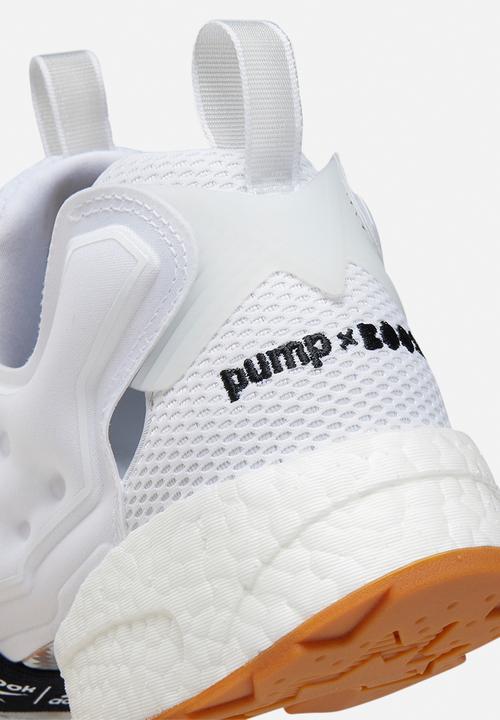 Reebok - Instapump Fury BOOST - white / black / reebok rubber gum
