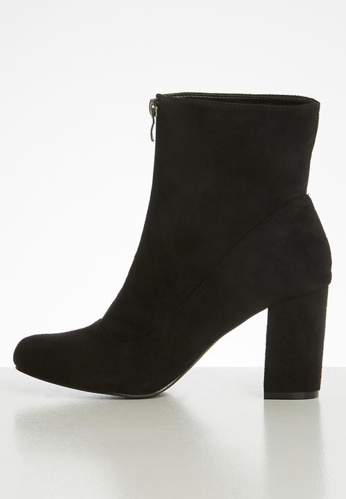 Butterfly Feet - Libra boot - black