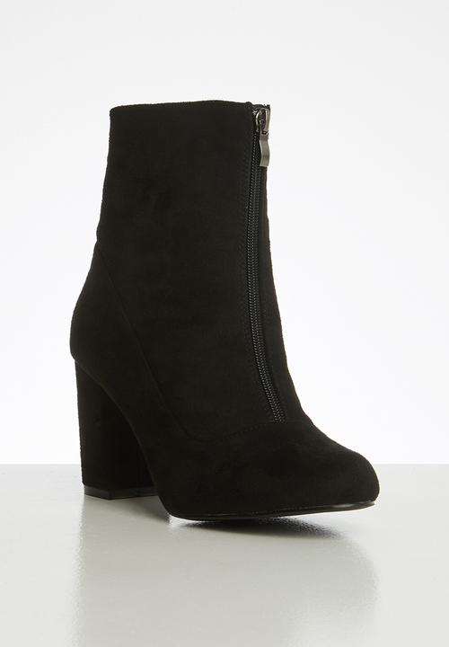 Butterfly Feet - Libra boot - black