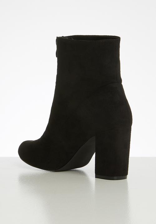Butterfly Feet - Libra boot - black
