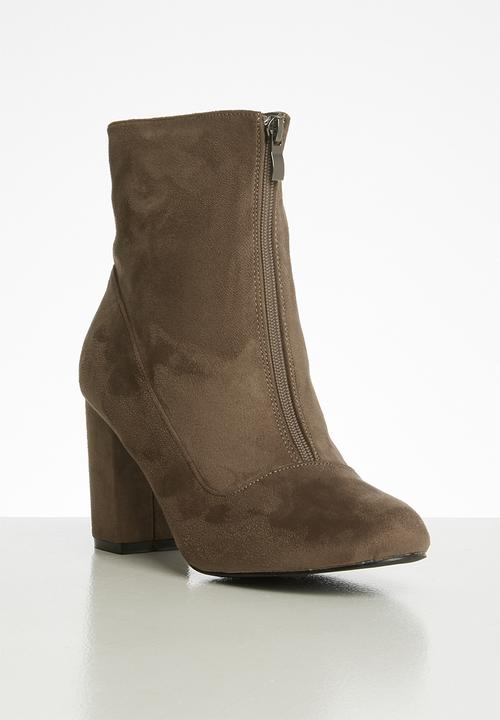 Butterfly Feet - Libra boot - taupe