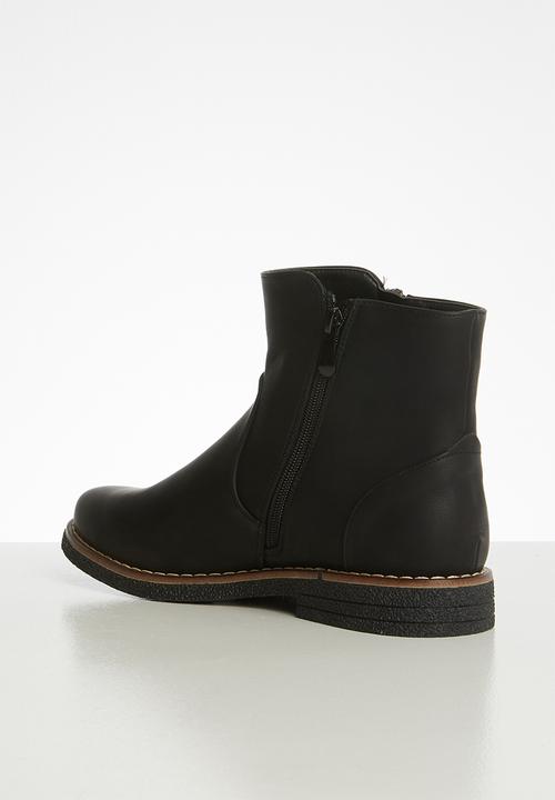 Butterfly Feet - Maliha boot - black