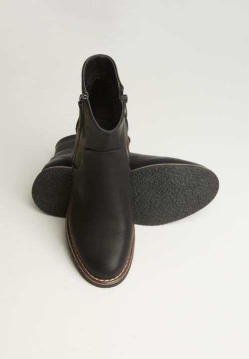 Butterfly Feet - Maliha boot - black