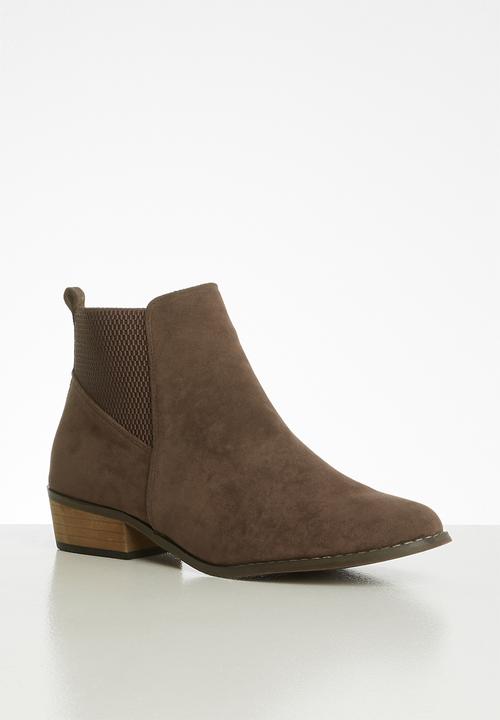 Butterfly Feet - Talia boot - choc