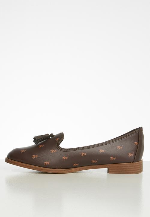 POLO - Camelia monogram tassel loafer - brown