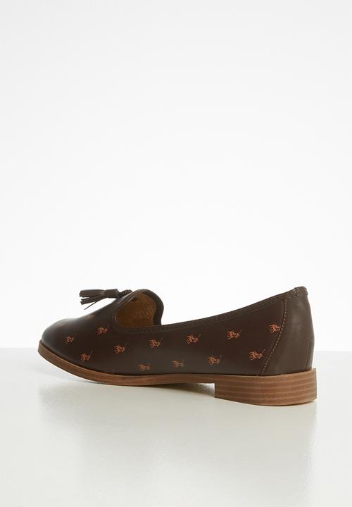 POLO - Camelia monogram tassel loafer - brown