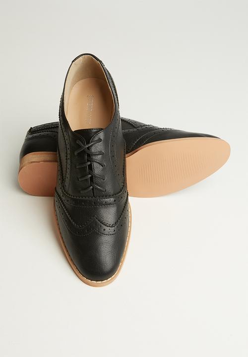 Superbalist - Nikki brogue - black