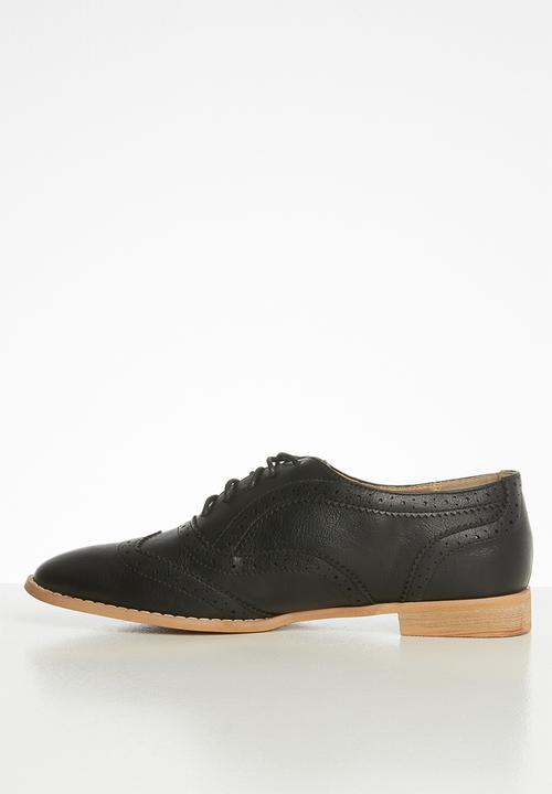 Superbalist - Nikki brogue - black
