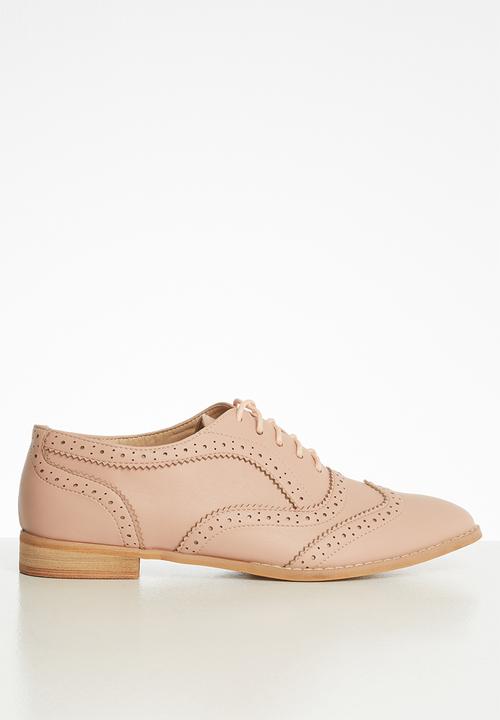 Superbalist - Nikki brogue - blush