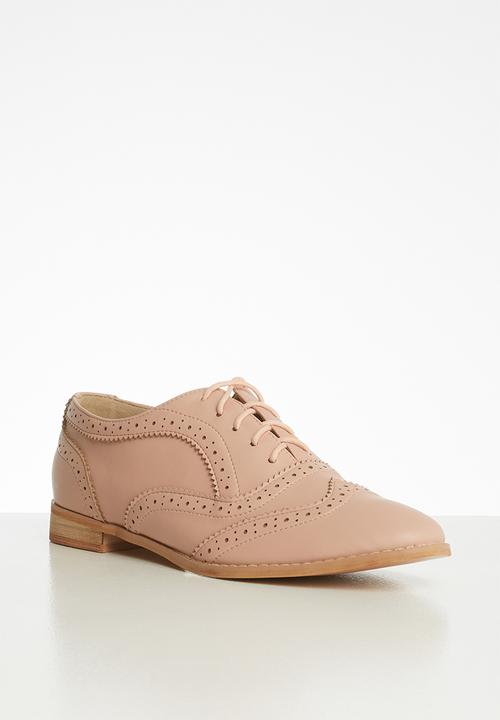 Superbalist - Nikki brogue - blush