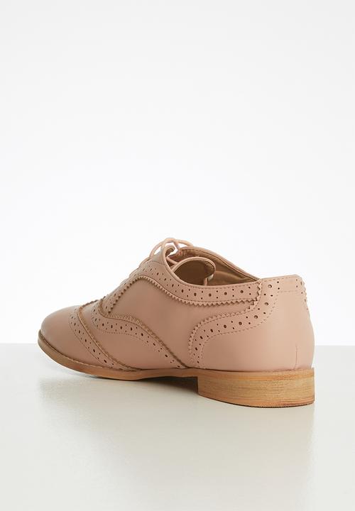 Superbalist - Nikki brogue - blush
