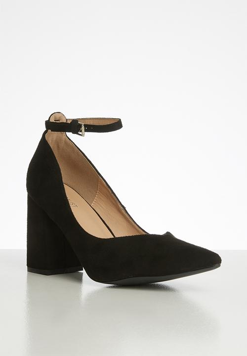 Superbalist - Camilla block court heel - black