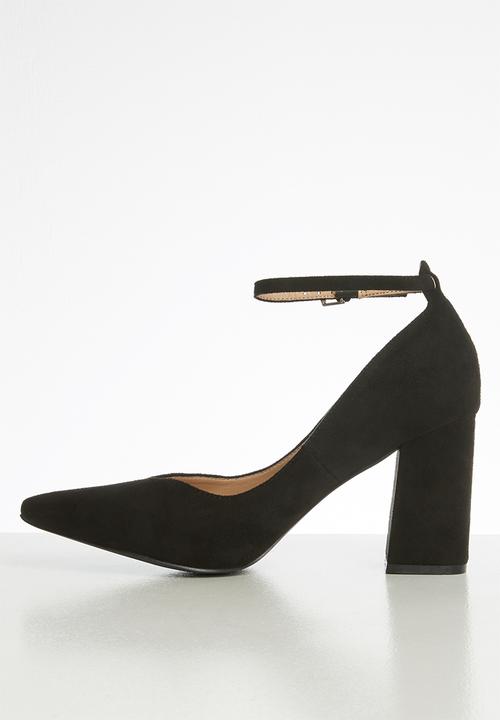 Superbalist - Camilla block court heel - black