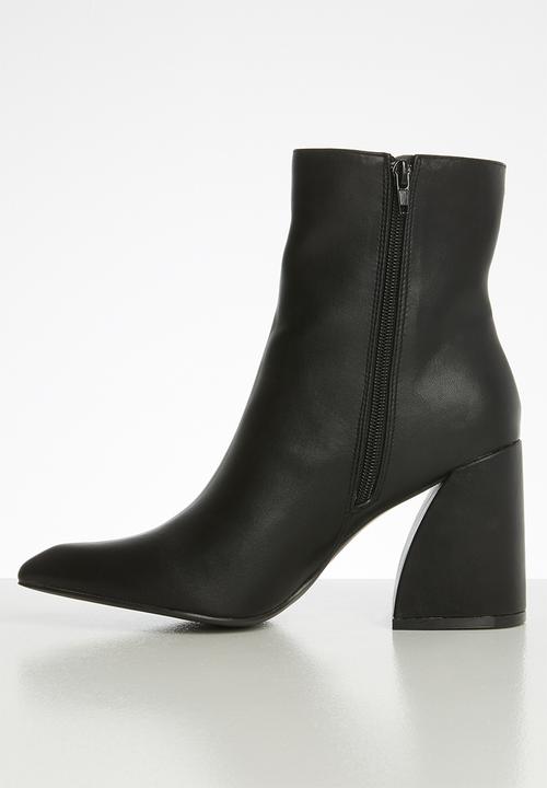 Superbalist - Luwan ankle boot - black