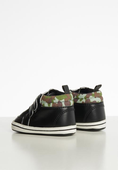 Pop Candy - Strap on camo booties - black
