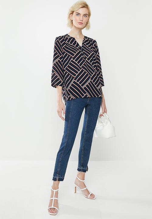 Jacqueline de Yong - Win treats blouse - sky captain